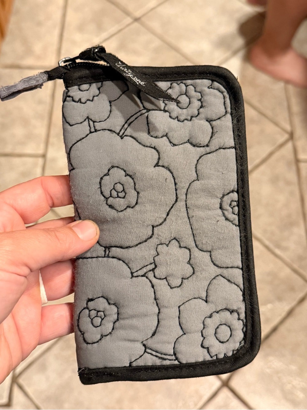 Thirty-One  Gray Quilted Floral Zip Wallet